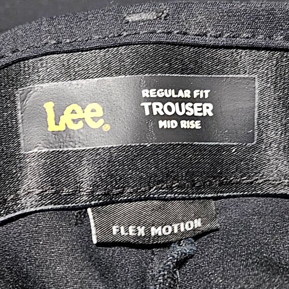 Lee Mid Rise Trouser Pants Womens Plus Size 18 Short Flex Motion Black Slacks - Picture 7 of 8